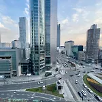 Apartman 4 Rondo 1 Metro Wifi 65'tv Netflix Hbo Appletv Disney+ Varsó
