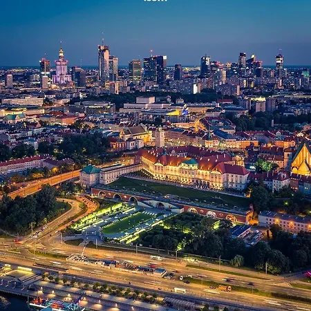 4 Rondo 1 Metro Wifi 65'tv Netflix Hbo Appletv Disney+ Apartment Warsaw
