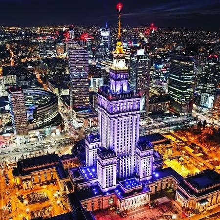 4 Rondo 1 Metro Wifi 65'tv Netflix Hbo Appletv Disney+ Apartment Warsaw