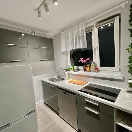 4 Rondo 1 Metro Wifi 65'tv Netflix Hbo Appletv Disney+ * Warsaw