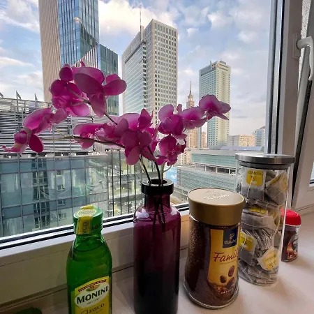 4 Rondo 1 Metro Wifi 65'tv Netflix Hbo Appletv Disney+ Apartment Warsaw