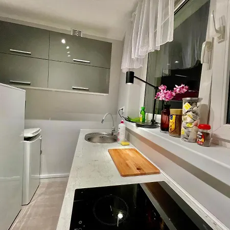 Апартаменты 4 Rondo 1 Metro Wifi 65'tv Netflix Hbo Appletv Disney+ *