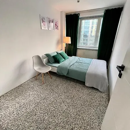 4 Rondo 1 Metro Wifi 65'tv Netflix Hbo Appletv Disney+ *