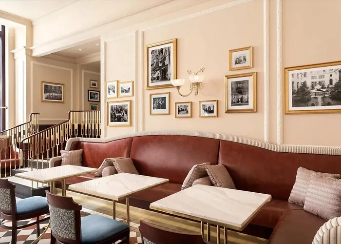 4 Rondo 1 Metro Wifi 65'tv Netflix Hbo Appletv Disney+ Varsó