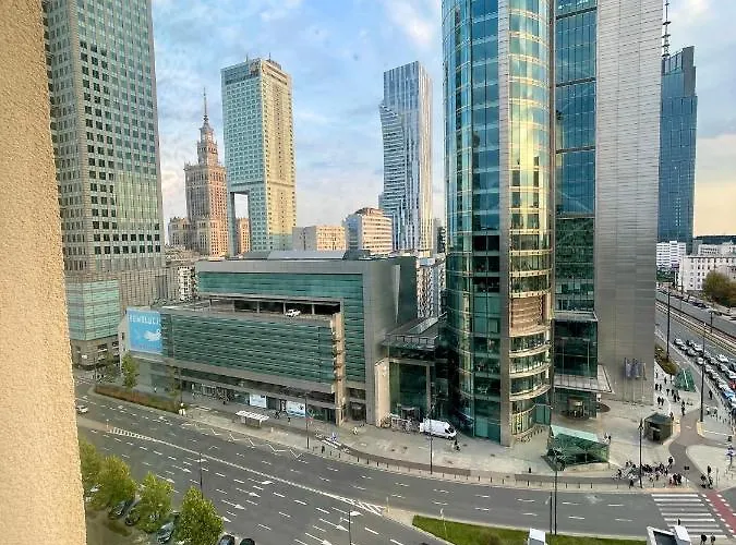 4 Rondo 1 Metro Wifi 65'tv Netflix Hbo Appletv Disney+ Apartman