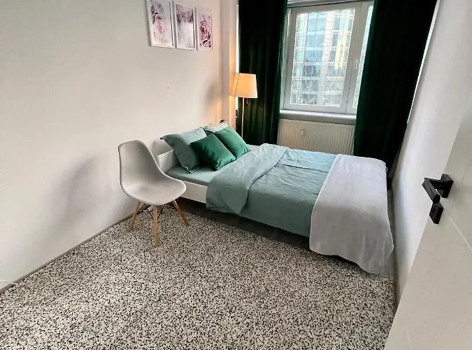 4 Rondo 1 Metro Wifi 65'tv Netflix Hbo Appletv Disney+ *