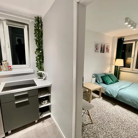 4 Rondo 1 Metro Wifi 65'tv Netflix Hbo Appletv Disney+