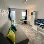 4 Rondo 1 Metro Wifi 65'tv Netflix Hbo Appletv Disney+ アパート ワルシャワ