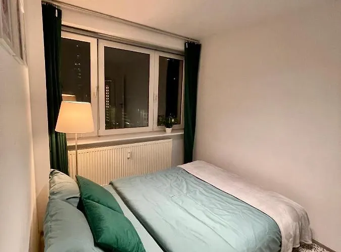 4 Rondo 1 Metro Wifi 65'tv Netflix Hbo Appletv Disney+ *