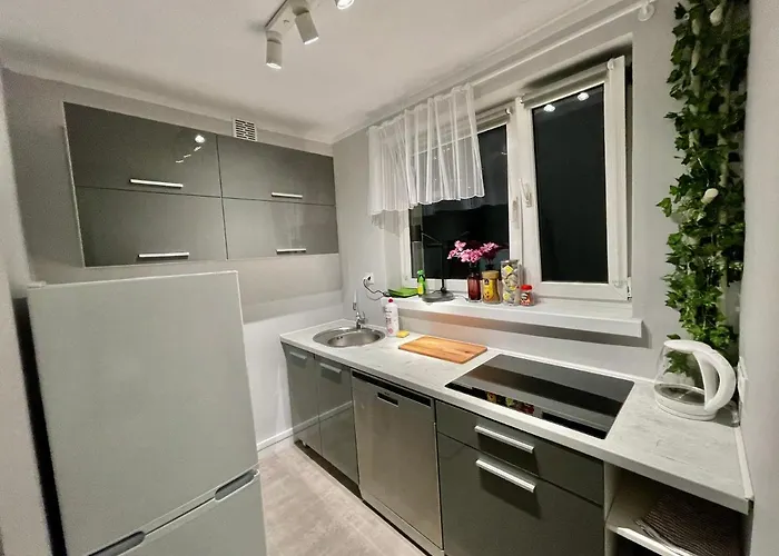 4 Rondo 1 Metro Wifi 65'tv Netflix Hbo Appletv Disney+ * Warszawa