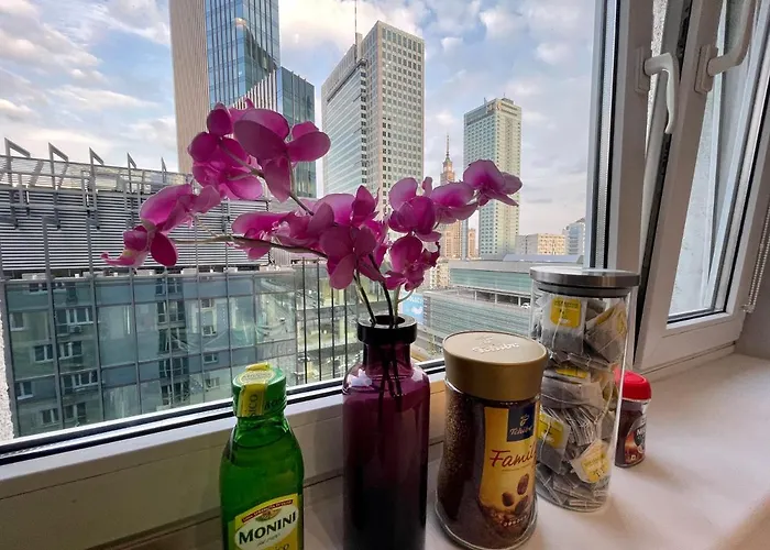 4 Rondo 1 Metro Wifi 65'tv Netflix Hbo Appletv Disney+ Lejlighed Warszawa