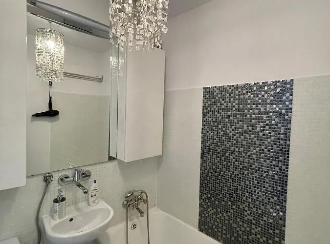 4 Rondo 1 Metro Wifi 65'tv Netflix Hbo Appletv Disney+ *